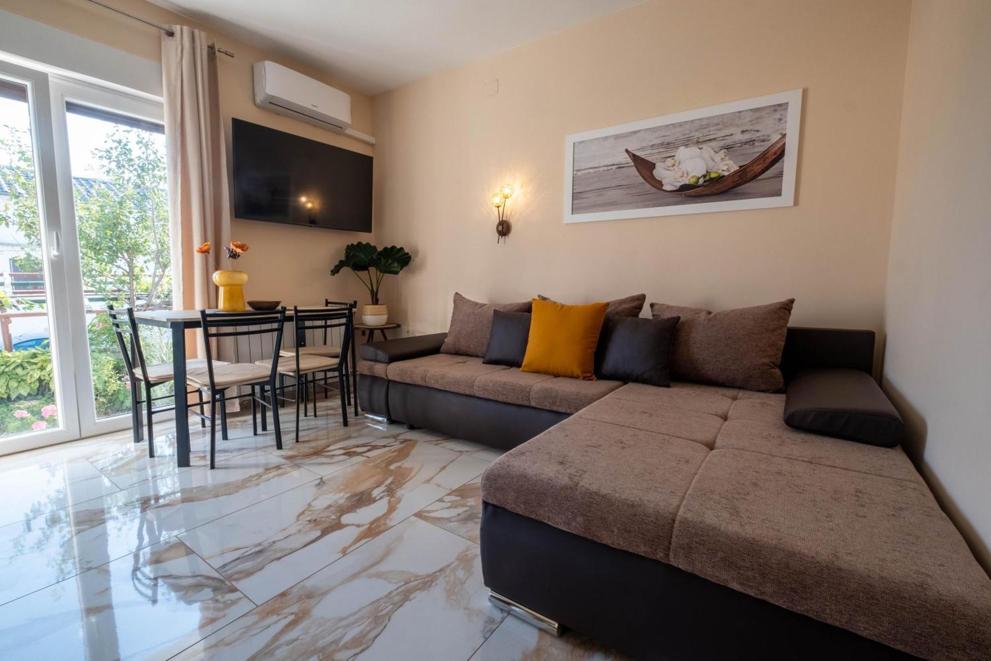 Premium Relax Rooms Novi Vinodolski Exterior photo