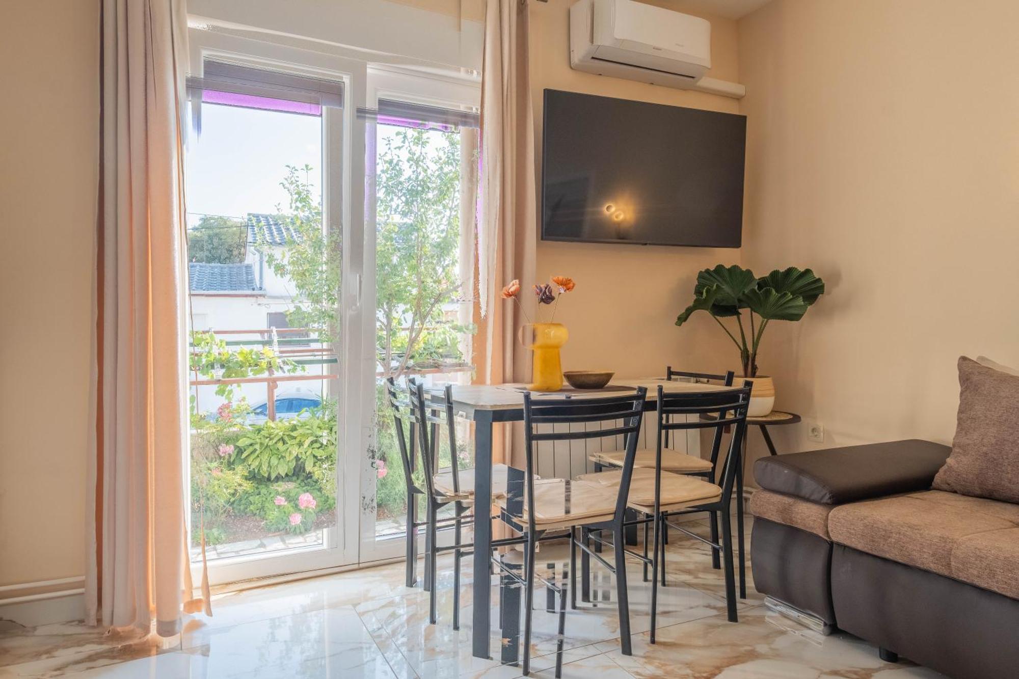 Premium Relax Rooms Novi Vinodolski Exterior photo